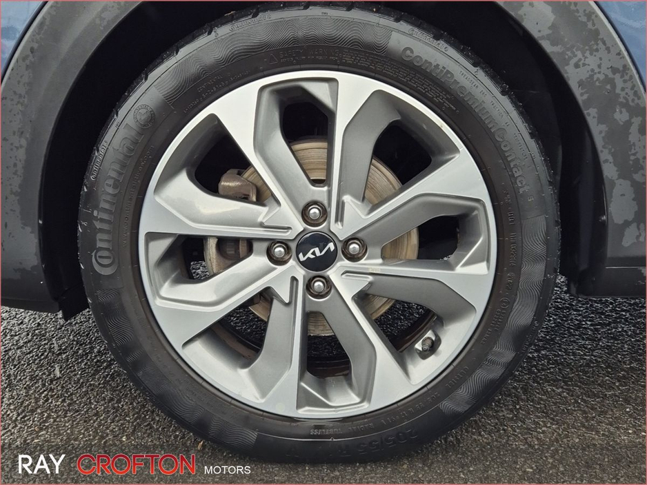 2023 Kia Stonic - image 8