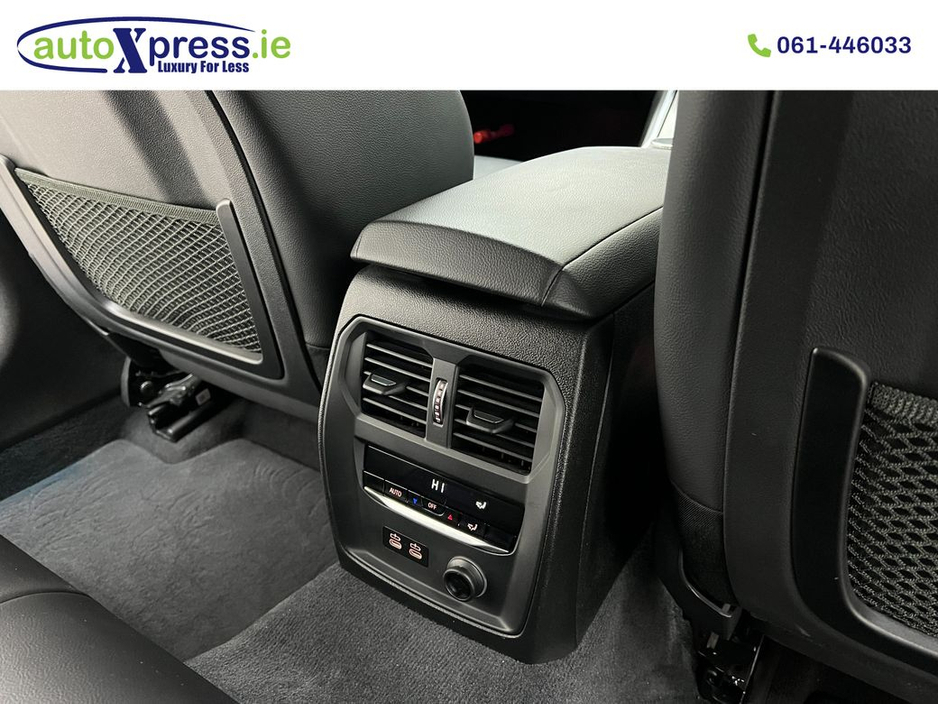 2020 BMW 3 Series - image 20