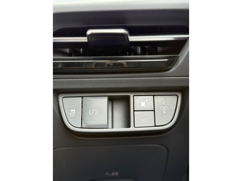 2024 Kia EV6 - image 22