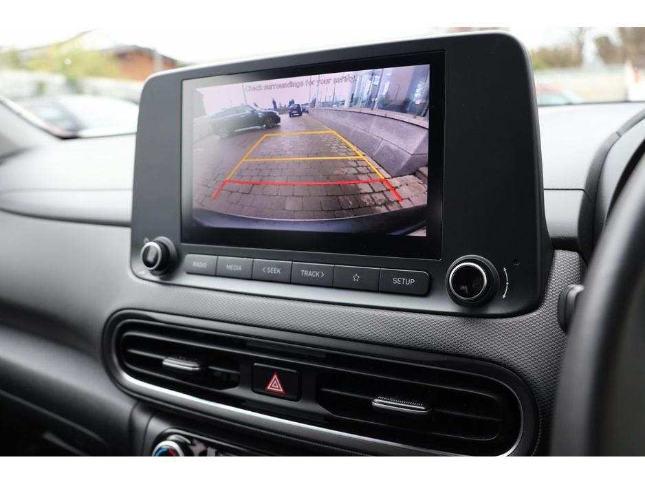 2023 Hyundai Kona - image 18