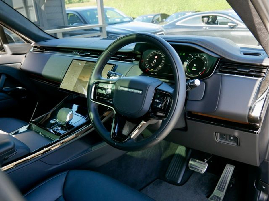 2026 Land Rover Range Rover Sport - image 14