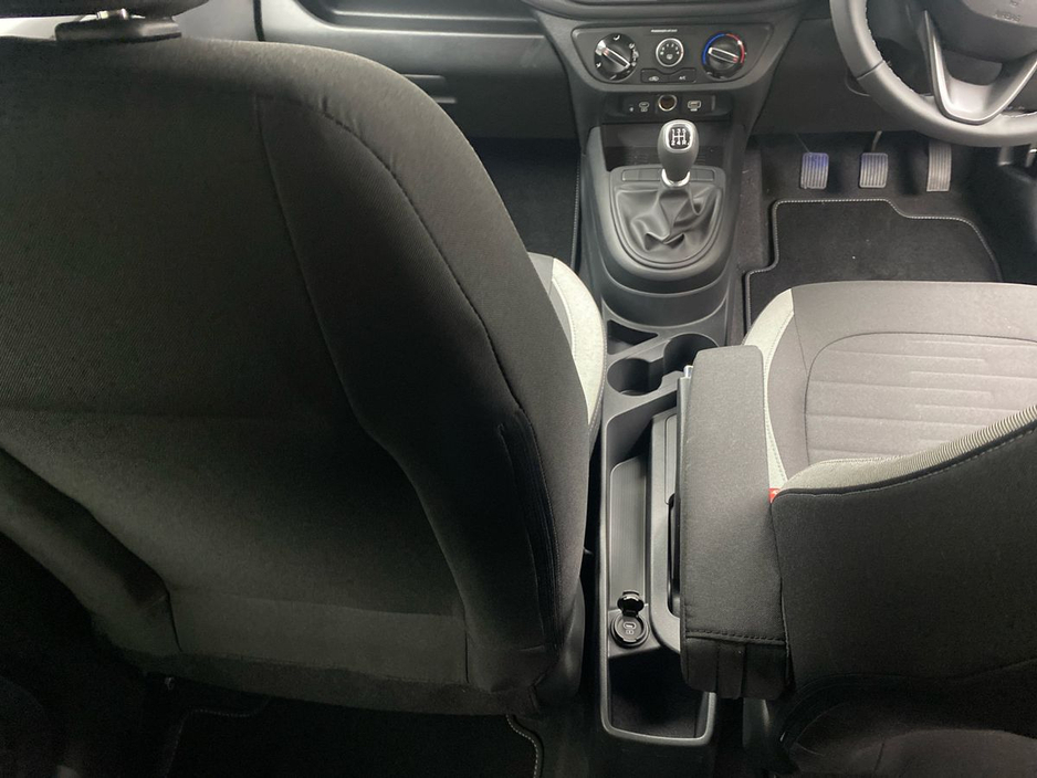 2026 Hyundai i10 - image 14