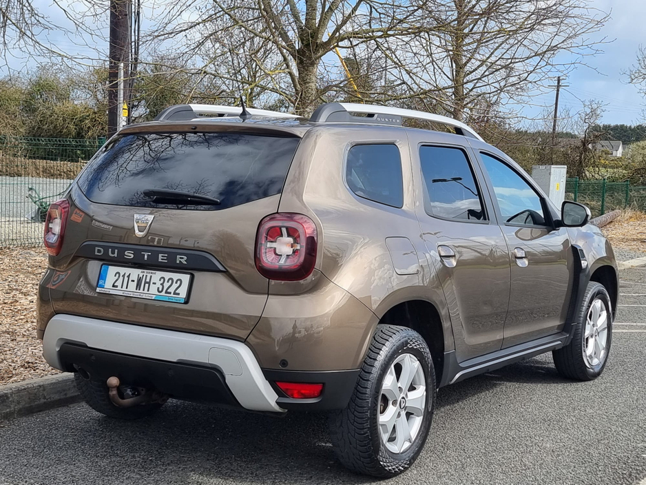 2021 Dacia Duster - image 3