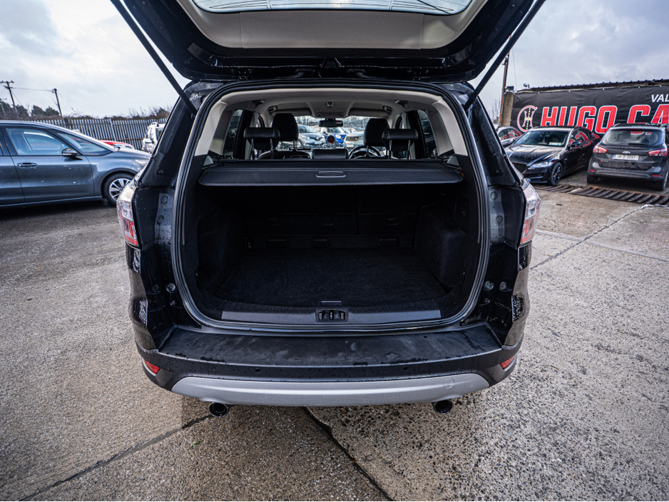 2017 Ford Kuga 2017 Kuga 1.5d TITANIUM/High spec/1yr warranty €15,888