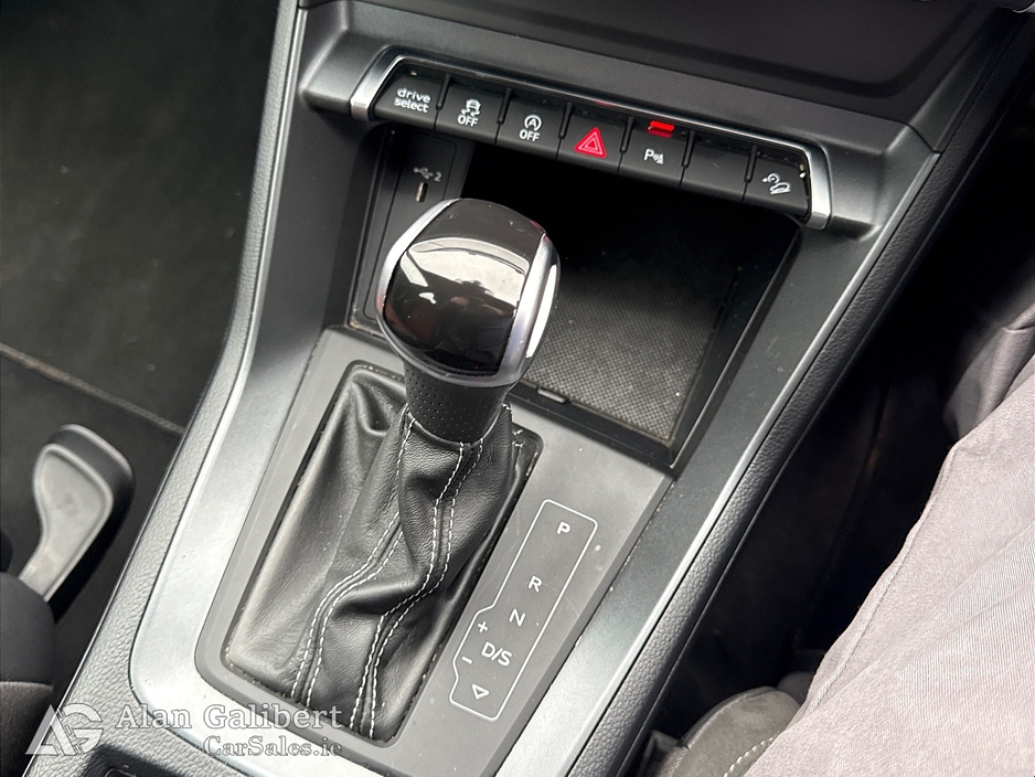 2020 Audi Q3 35 2.0 TDI S-LINE Diesel €36,995