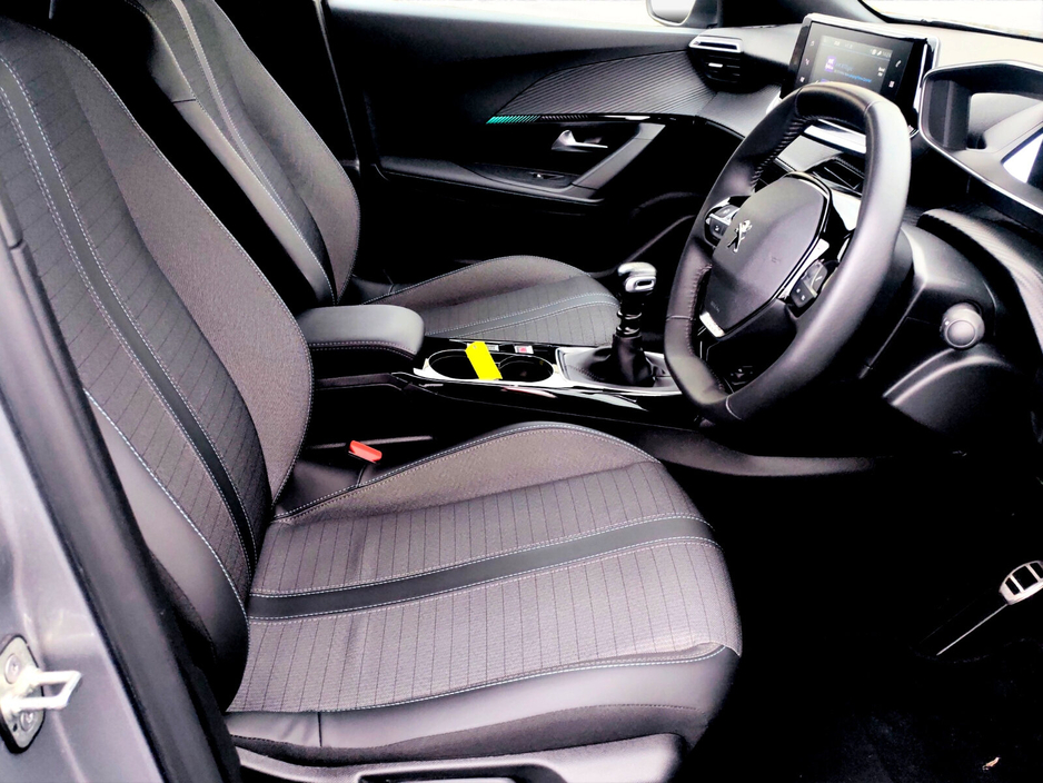 2023 Peugeot 2008 1.2 Puretech 100bhp Allure €25,950