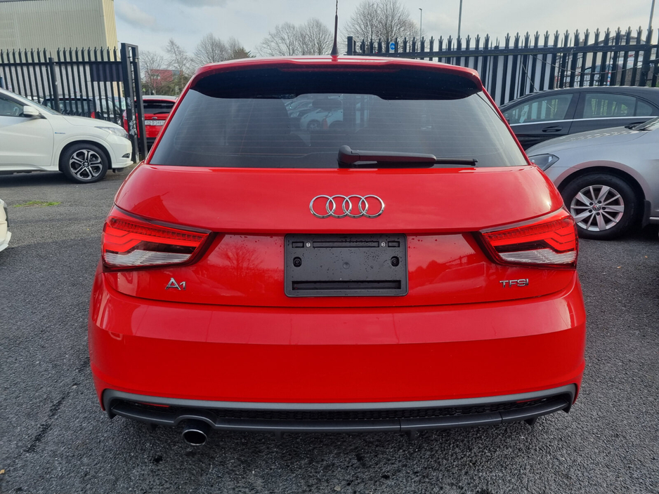 2015 Audi A1 - image 16