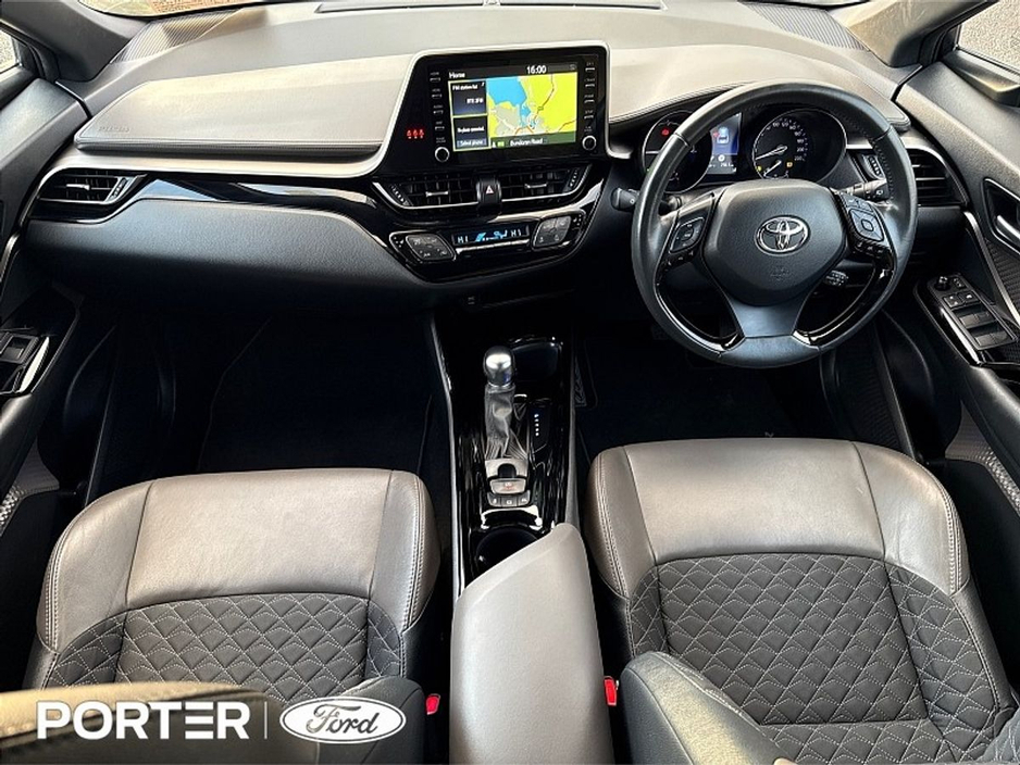 2022 Toyota C-HR 1.8 HYBRID SOL