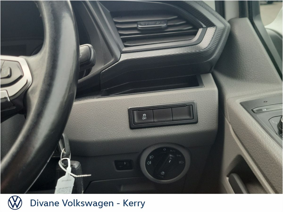 2021 Volkswagen Transporter - image 19