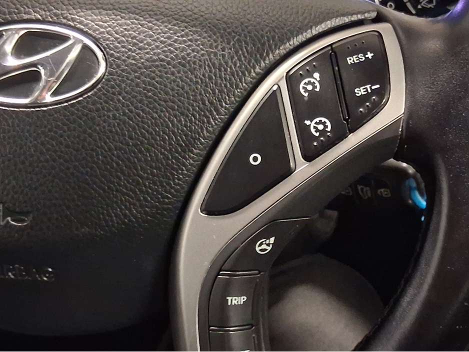 2016 Hyundai i30 1.6 DELUXE 5DR €9,888