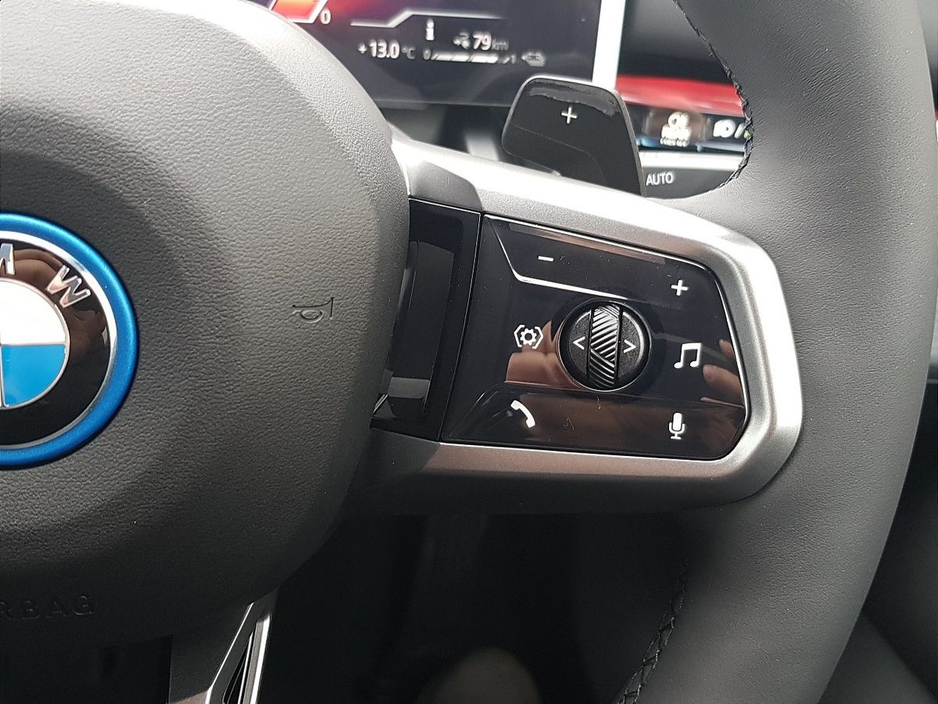 2026 BMW 5 Series - image 16