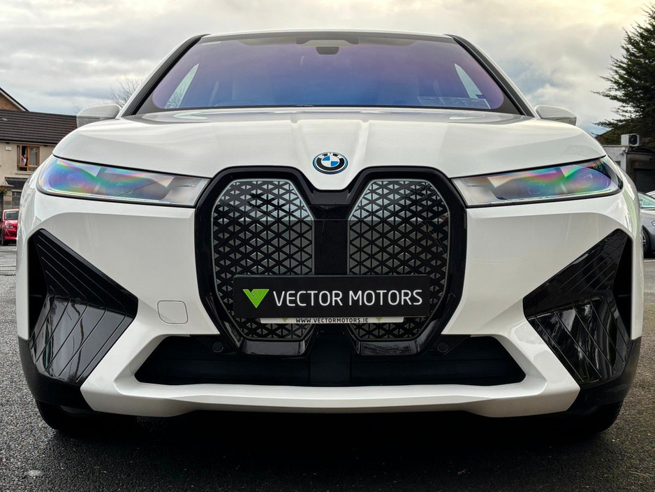 2023 BMW iX XD40 M SPORT €49,995