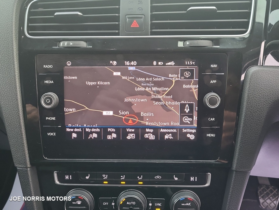 2020 Volkswagen Golf - image 18