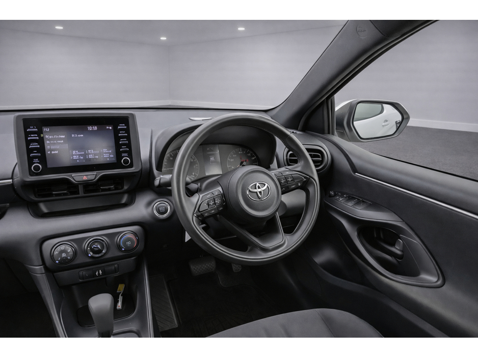 2021 Toyota Yaris 1.0 Petrol, 5 Door, Automatic, Reverse Camera, Parking Sensors €14,950