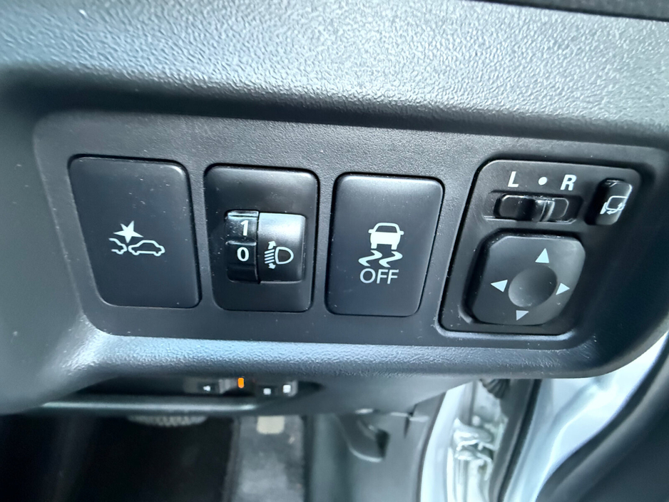 2016 Mitsubishi Mirage - image 16