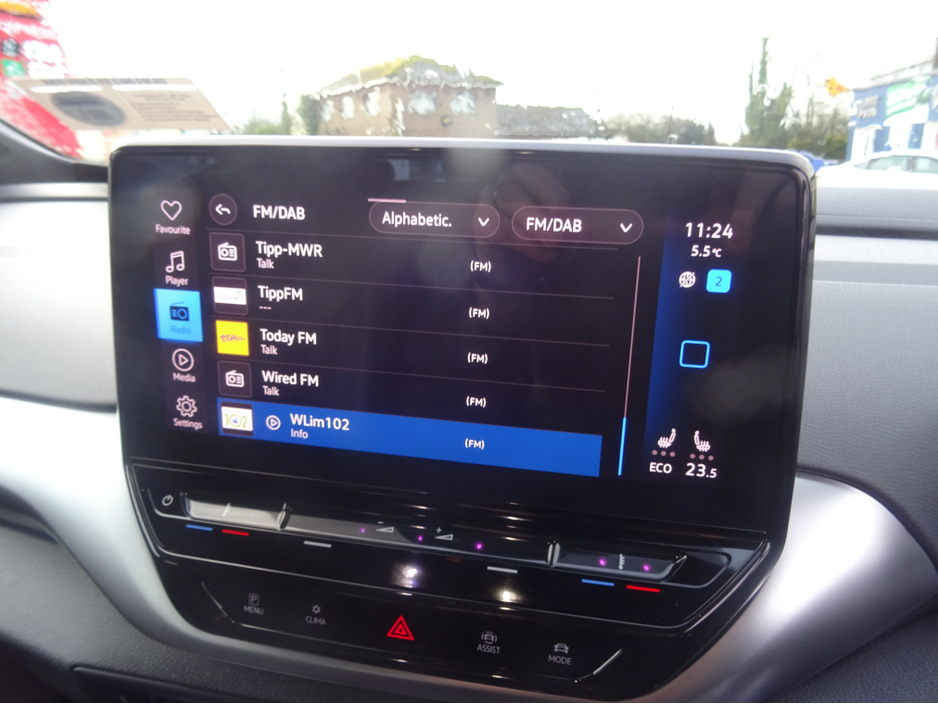 2022 Volkswagen ID.4 - image 17