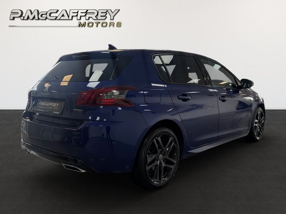 2020 Peugeot 308 - image 5