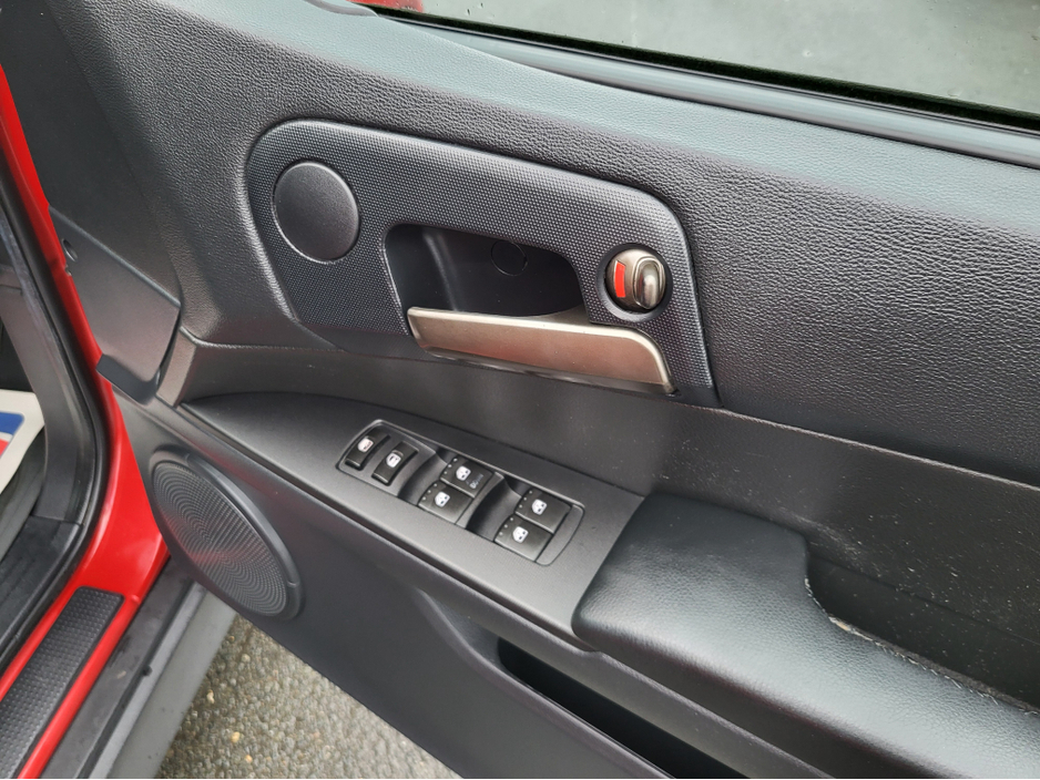 2015 Ssangyong Korando - image 11