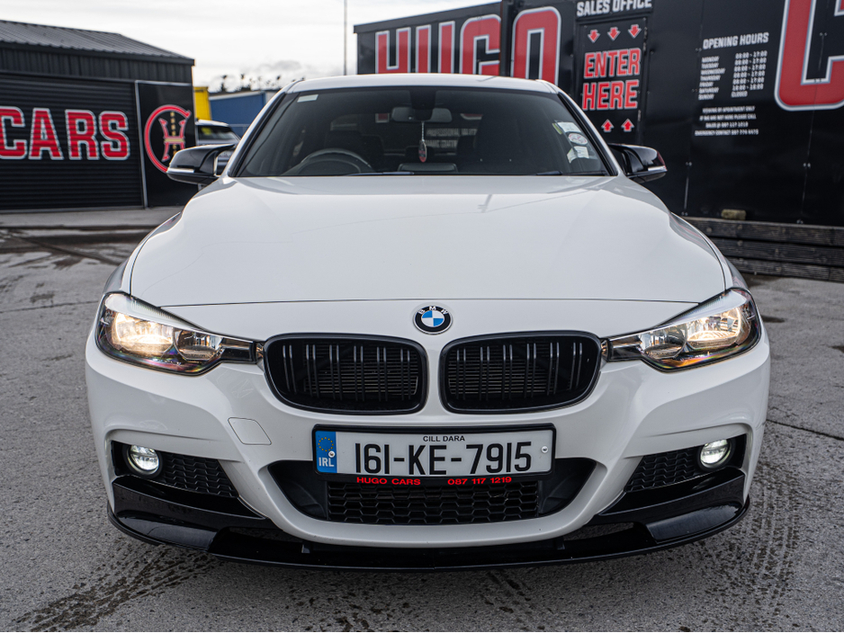 2016 BMW 3 Series - image 10
