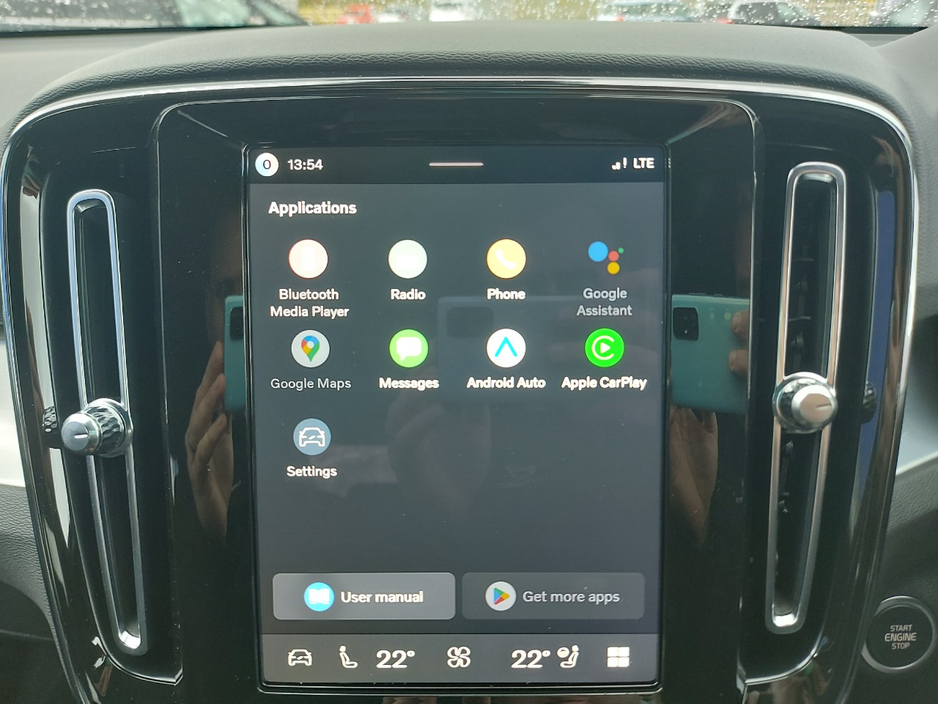 2026 Volvo XC40 - image 14