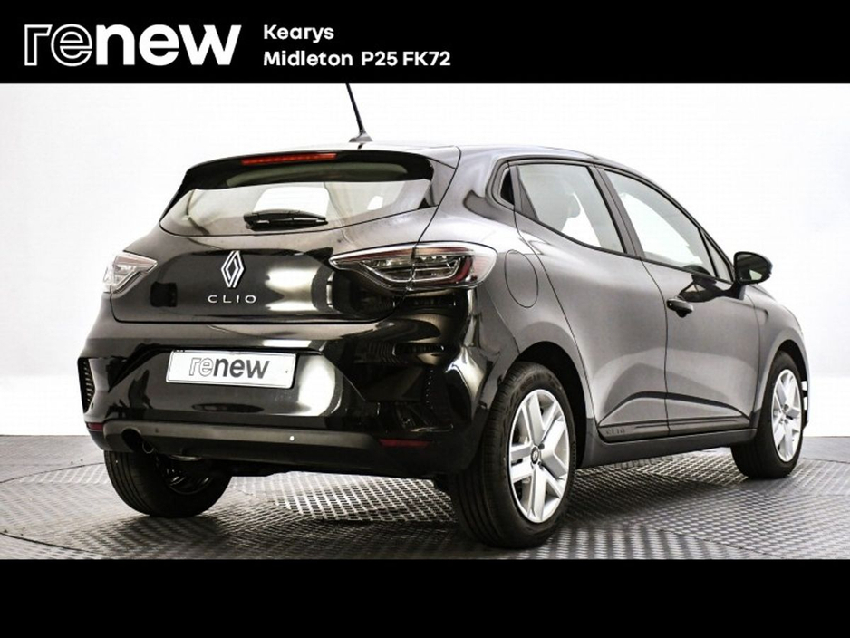 2025 Renault Clio - image 3