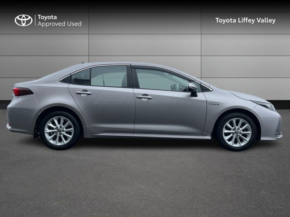 2022 Toyota Corolla - image 3