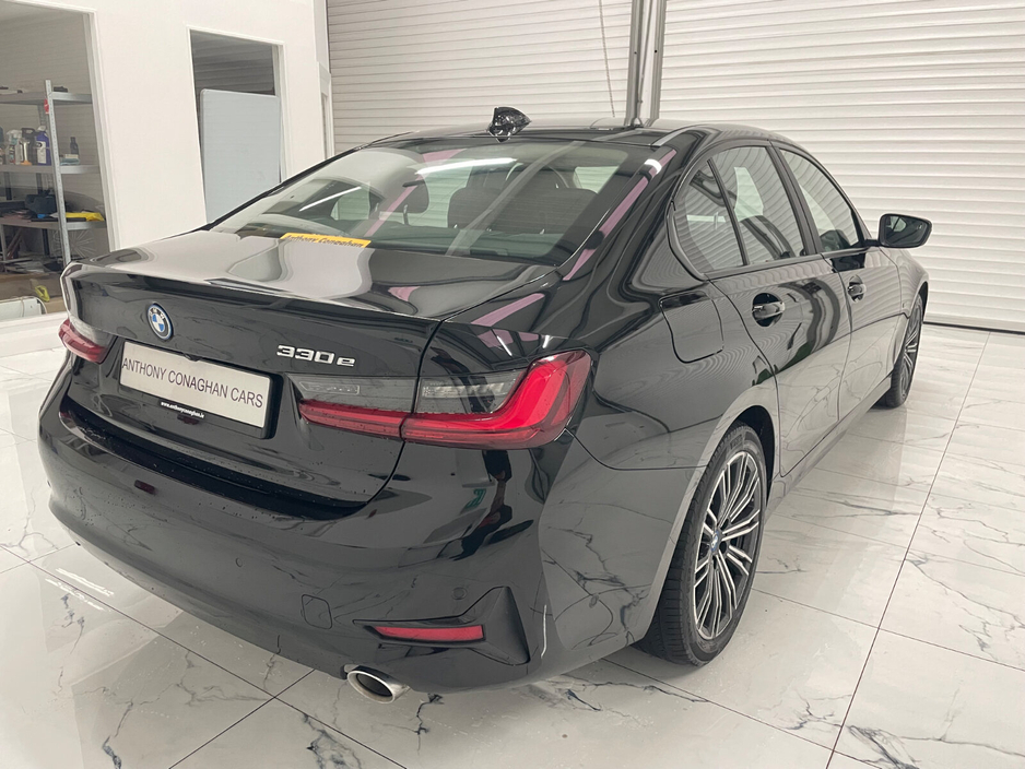 2022 BMW 3 Series  €23,995