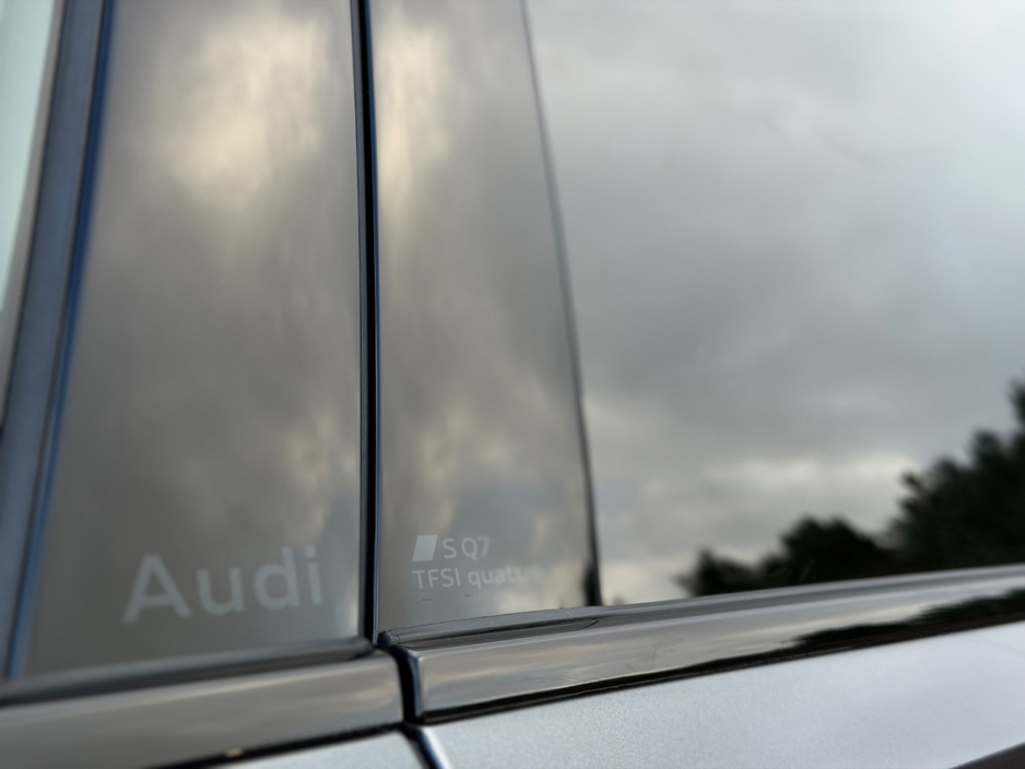 2026 Audi SQ7 - image 32