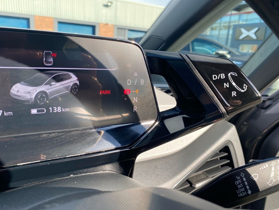 2020 Volkswagen ID.3 - image 16