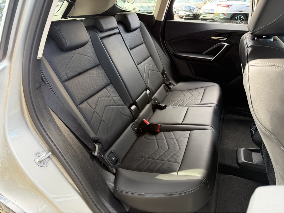 2023 BMW iX1 - image 23