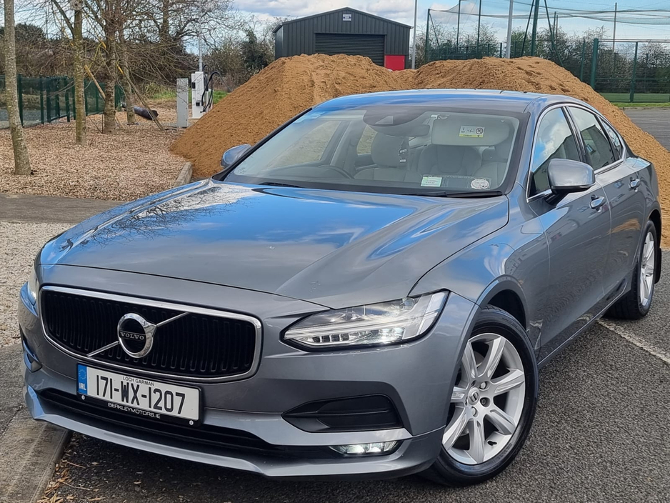 2017 Volvo S90 - image 9