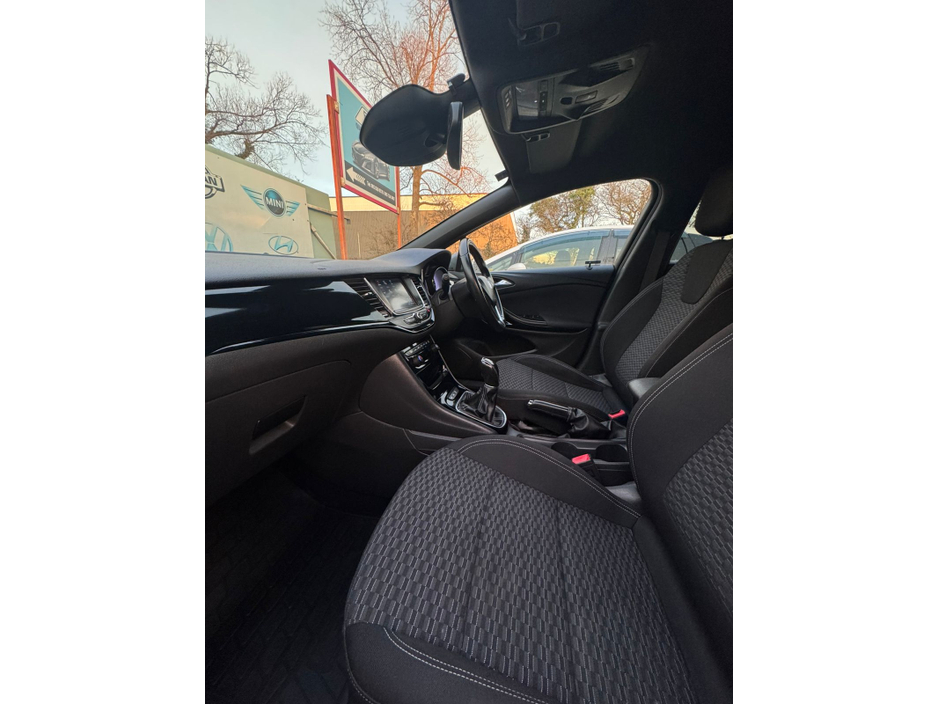 2017 Vauxhall Astra 1.4 TURBO SRI 147BHP 5DR €9,800