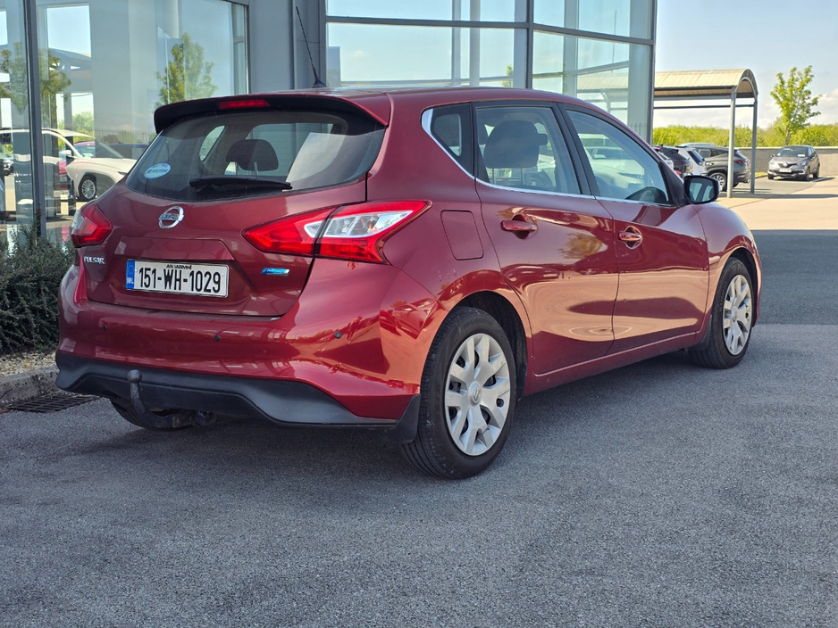 2015 Nissan Pulsar - image 3