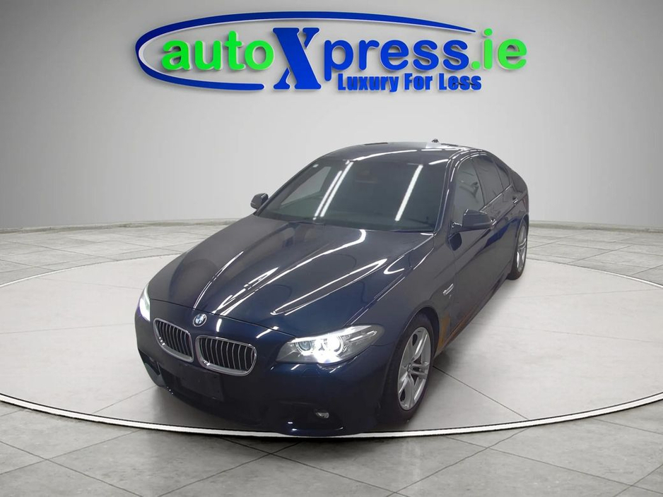 2017 BMW 5 Series - image 9