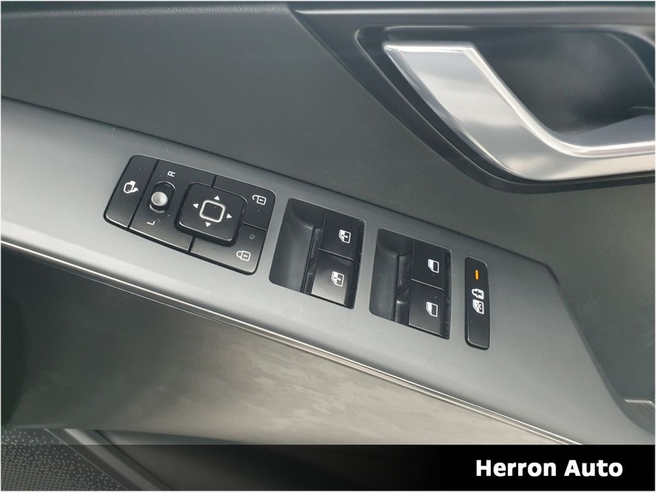 2024 Kia Niro - image 6