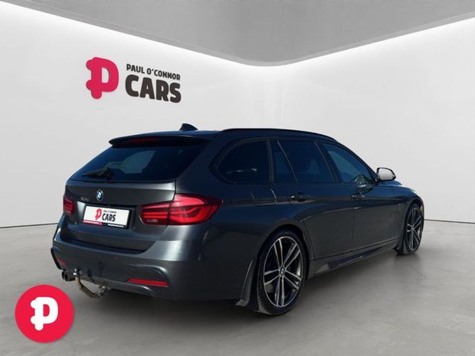 2017 BMW 3 Series - image 8