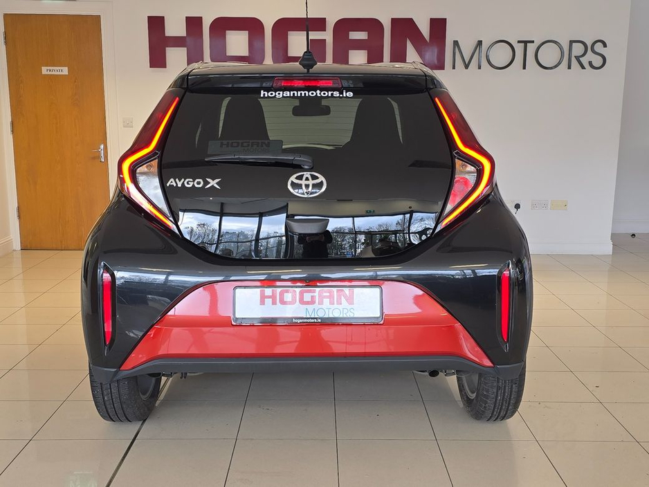 2022 Toyota Aygo X Design 4DR * BEST SPEC * €14,950