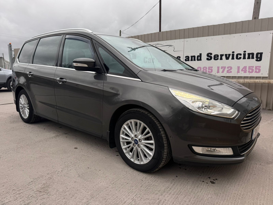 2017 Ford Galaxy - image 4