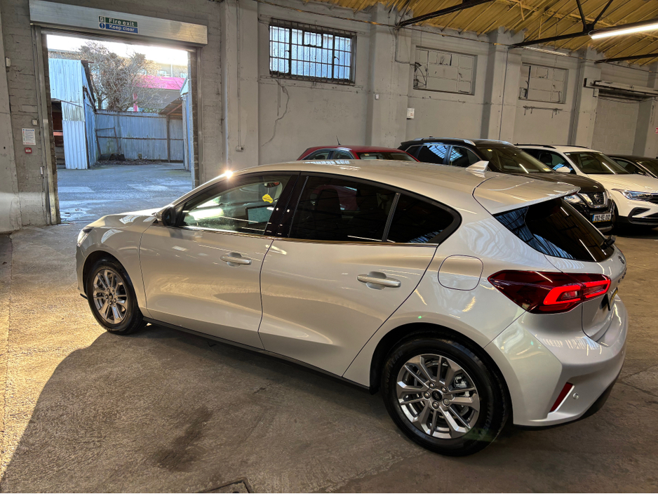 2025 Ford Focus TITANIUM 5DR 1.0T 125 MHE €27,499