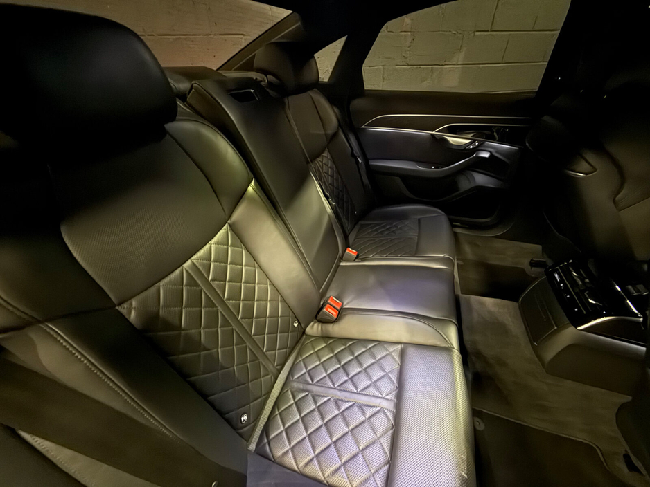 2018 Audi A8 3.0TDI 262HP quattro SE Executive €26,900