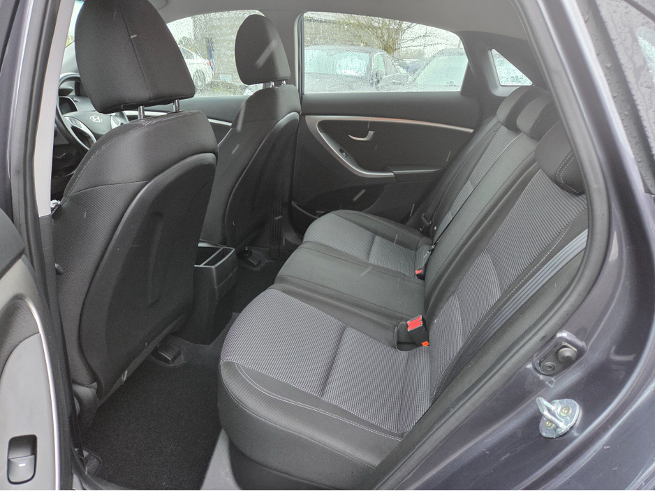 2015 Hyundai i30 - image 12