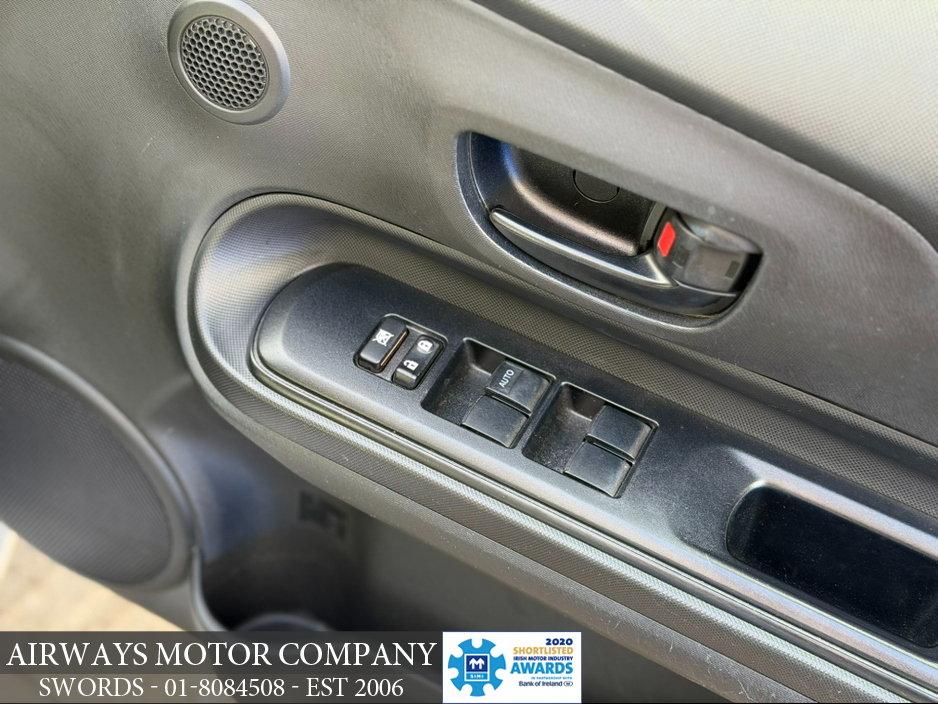 2020 Toyota Aqua - image 14