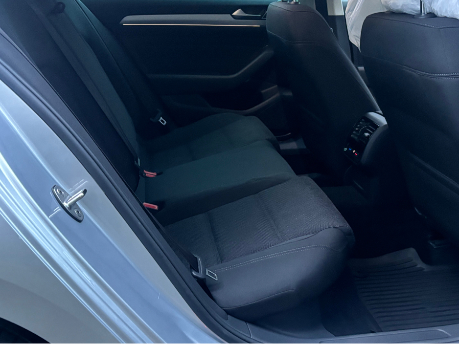 2019 Volkswagen Passat CL 2.0 TDI MANUAL 6SPEED FWD 150HP 4DR €17,900