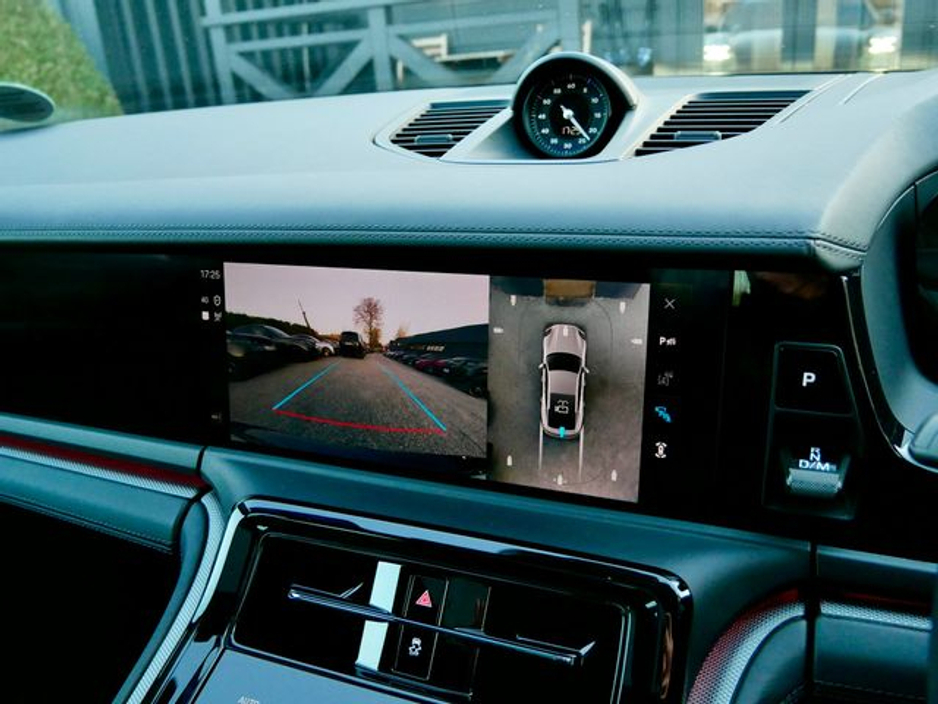 2024 Porsche Panamera - image 28