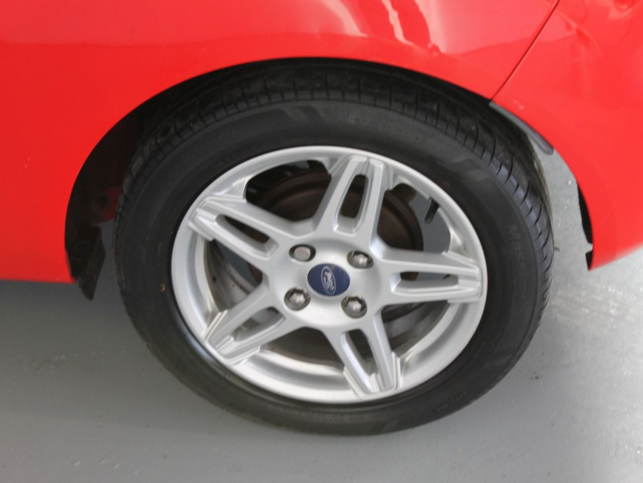 2014 Ford Fiesta 1.25 Zetec 82PS 3DR €7,999