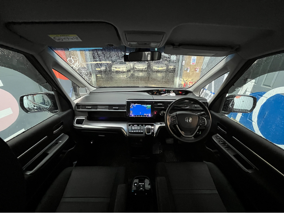 2018 Honda Stepwagon €24950 2018 HONDA STEPWAGON SPADA G HYBRID SENSING 7 SEATS 2.0 AUTOMATIC / CRUISE CONTROL / REVERSE CAMERA / ELECTRIC DOORS €24,950