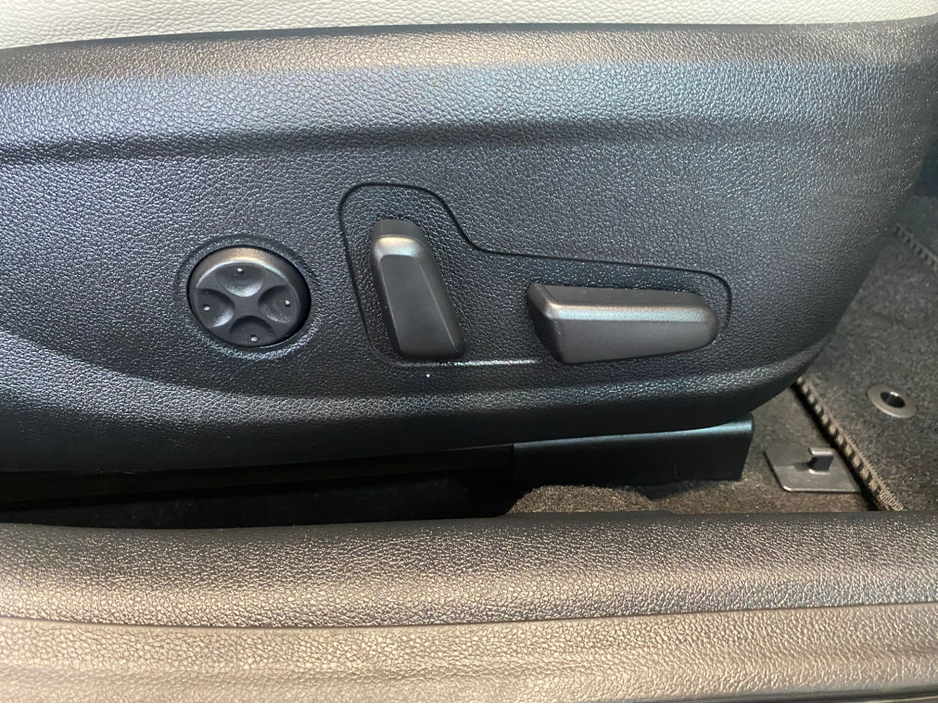 2016 Kia Optima - image 11