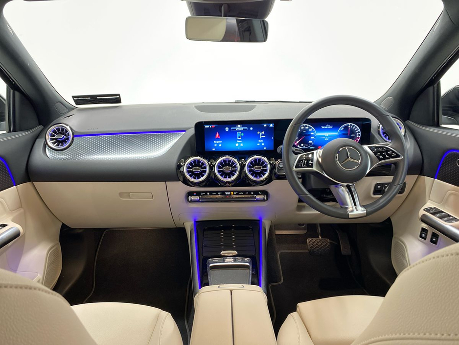 2025 Mercedes-Benz GLA Class - image 2