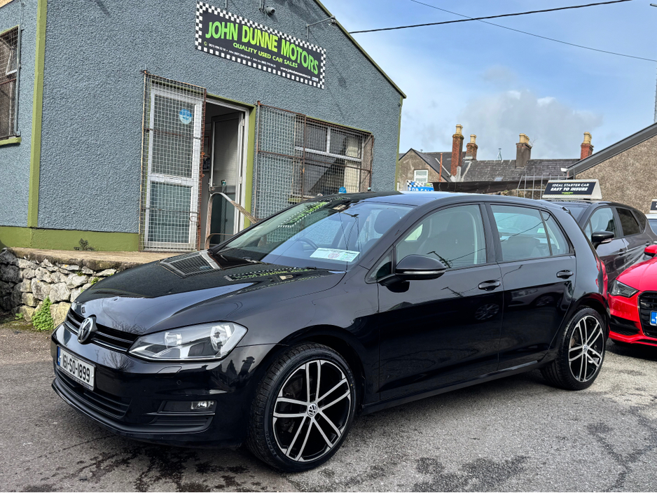 2016 Volkswagen Golf - image 4