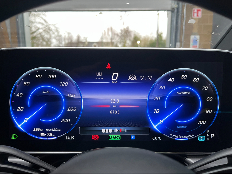 2023 Mercedes-Benz EQE €47950 2023 MERCEDES-BENZ EQE 350+ AUTOMATIC / CRUISE CONTROL / 360° PARKING CAMERA / ELECTRIC MEMORY HEATED & MASSAGING SEATS / PANORAMIC SUNROOF / PADDLE SHIFTERS / AMBIENT LIGHTS / APPLE CARPLAY €47,950